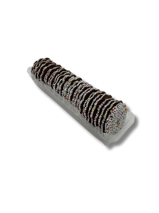 Produktbild von 
Schokokränze mit Nonpareille 200 g – klassische Schokoladenringe mit bunten Zuckerperlen, handverpackt von der Dreyer Confiserie in der Rattenfängerstadt Hameln.