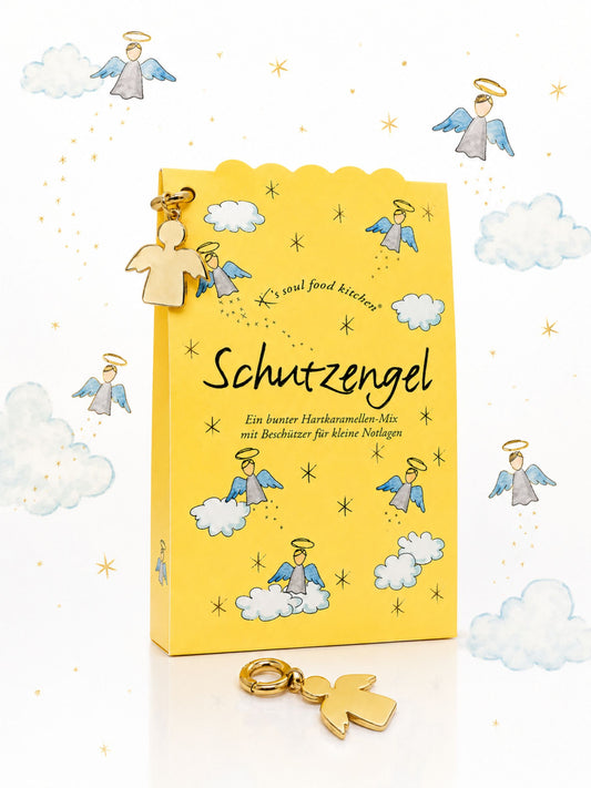 Schutzengel Bonbons mit Anhänger 50g von K's Soul Food Kitchen vor Hintergrund mit Engeln