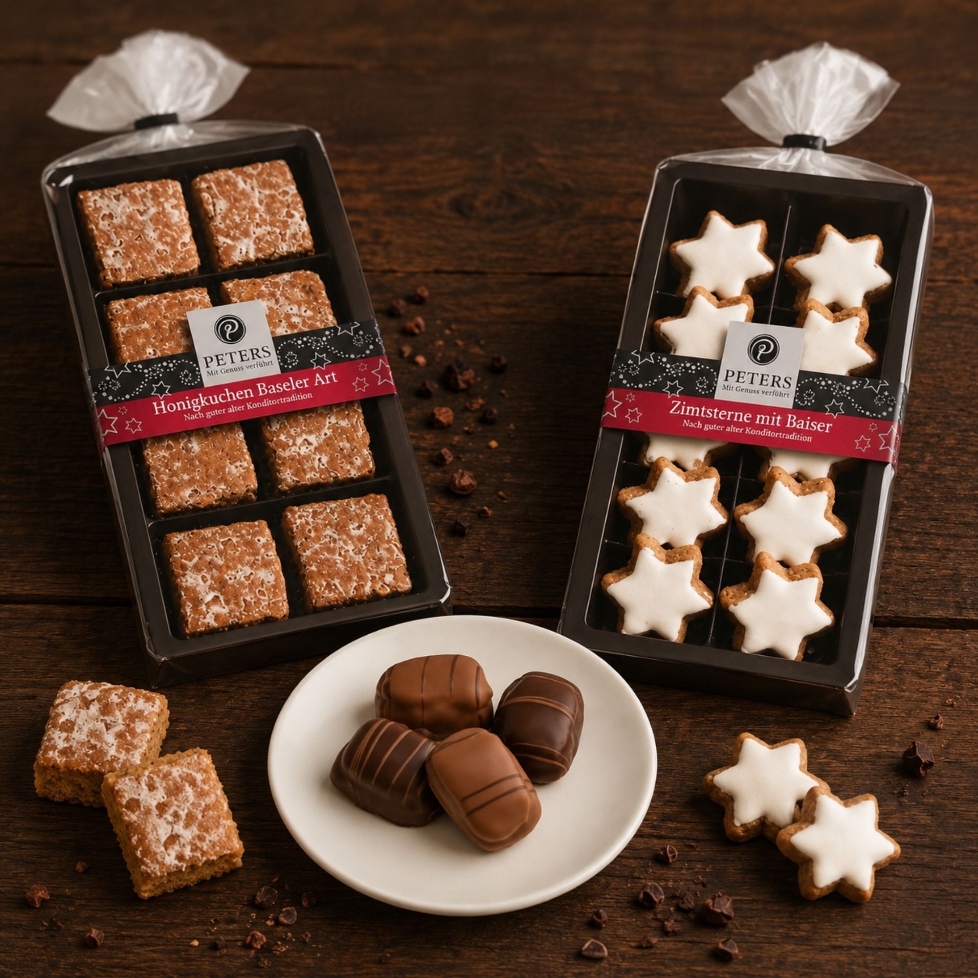 Peters Weihnachtsgebäck, Printen und Honigkuchen auf rustikalem Holz